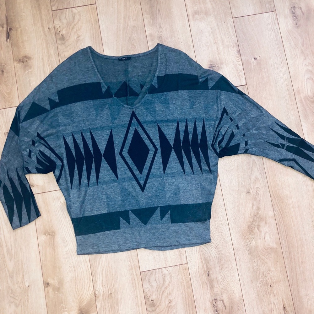 ENTI sweater